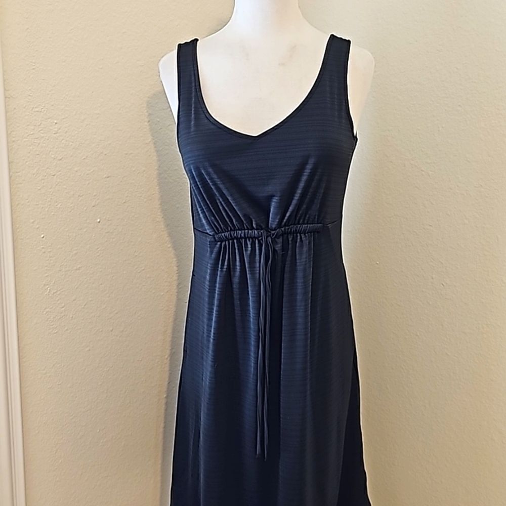Columbia summer dress. Side pockets size small.